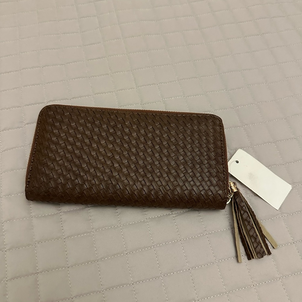 Elegant Brown Woven wallet
